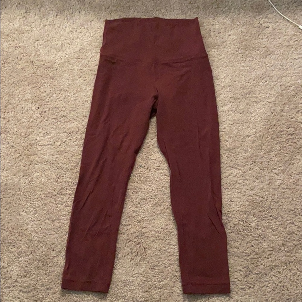 Lululemon Wunderunder crop Soft Material